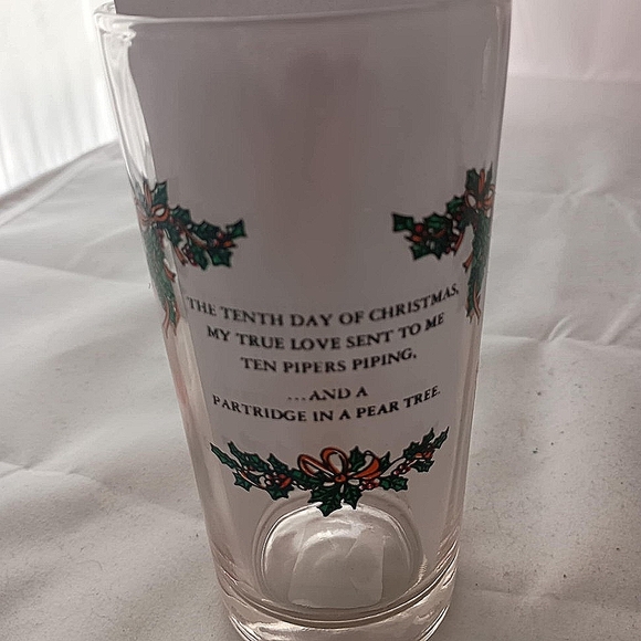 Indiana Glass 10th Day of Christmas Drinking Glass - Picture 2 of 4